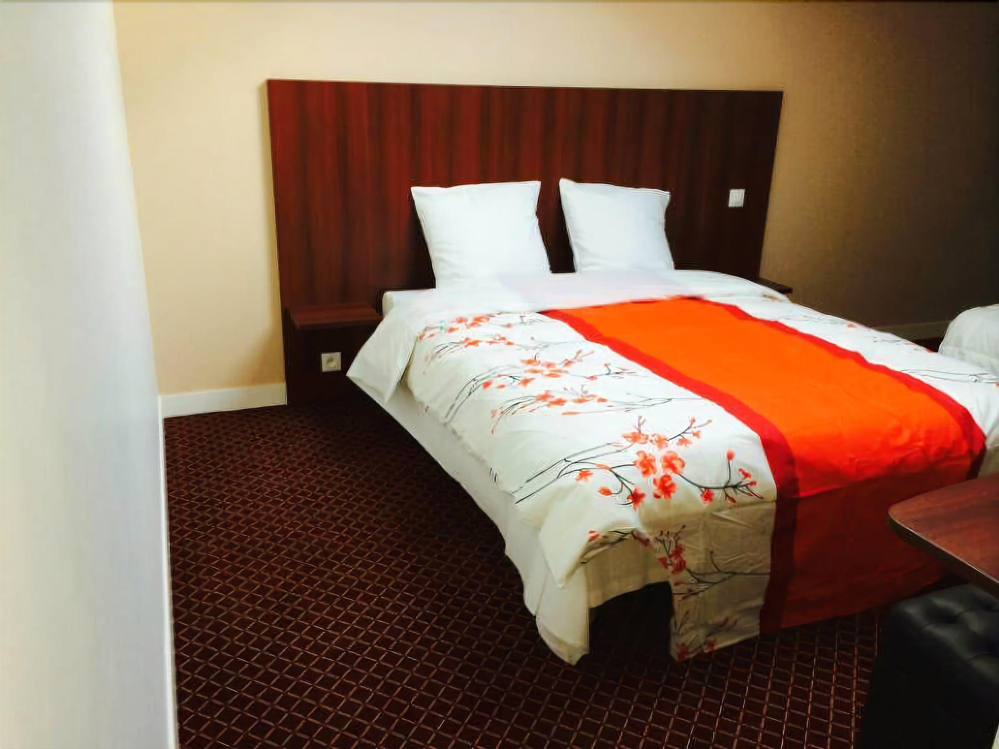Hotel Rythme Сен-Клу Екстер'єр фото