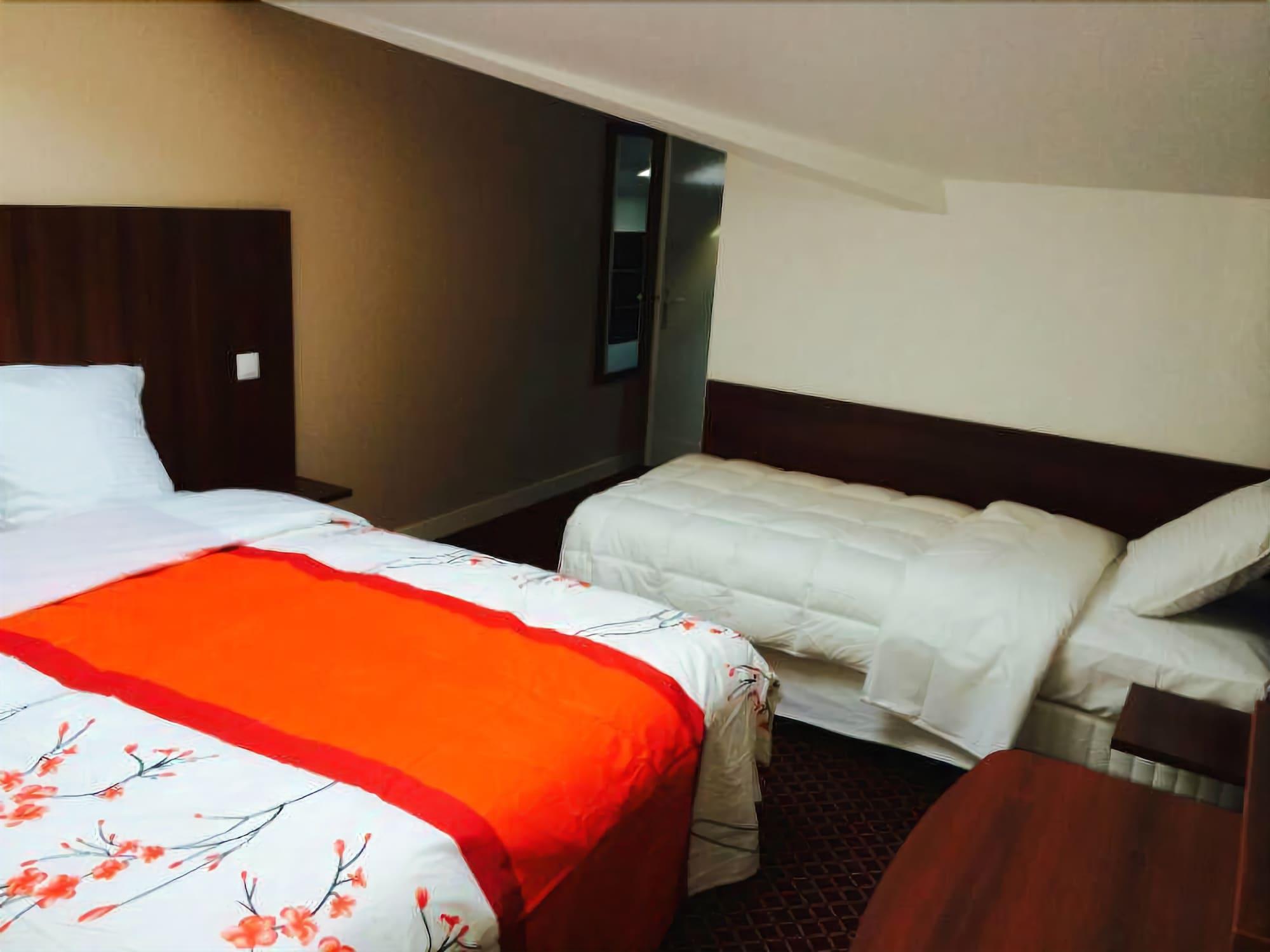 Hotel Rythme Сен-Клу Екстер'єр фото